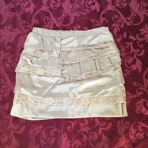 Gracia beige lace mini skirt size Medium